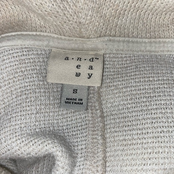 Neutral Tone Cowl Neck GUC size Smalll A New Day a.n.d Cozy Elegant Sweater - Picture 11 of 11